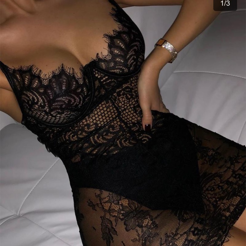 Clothes - Picture 14 of 15
